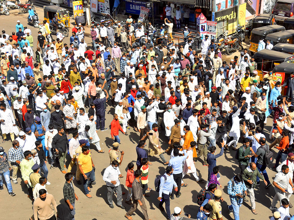 High Alert in Hyderabad Old City Photo Gallery - Sakshi10