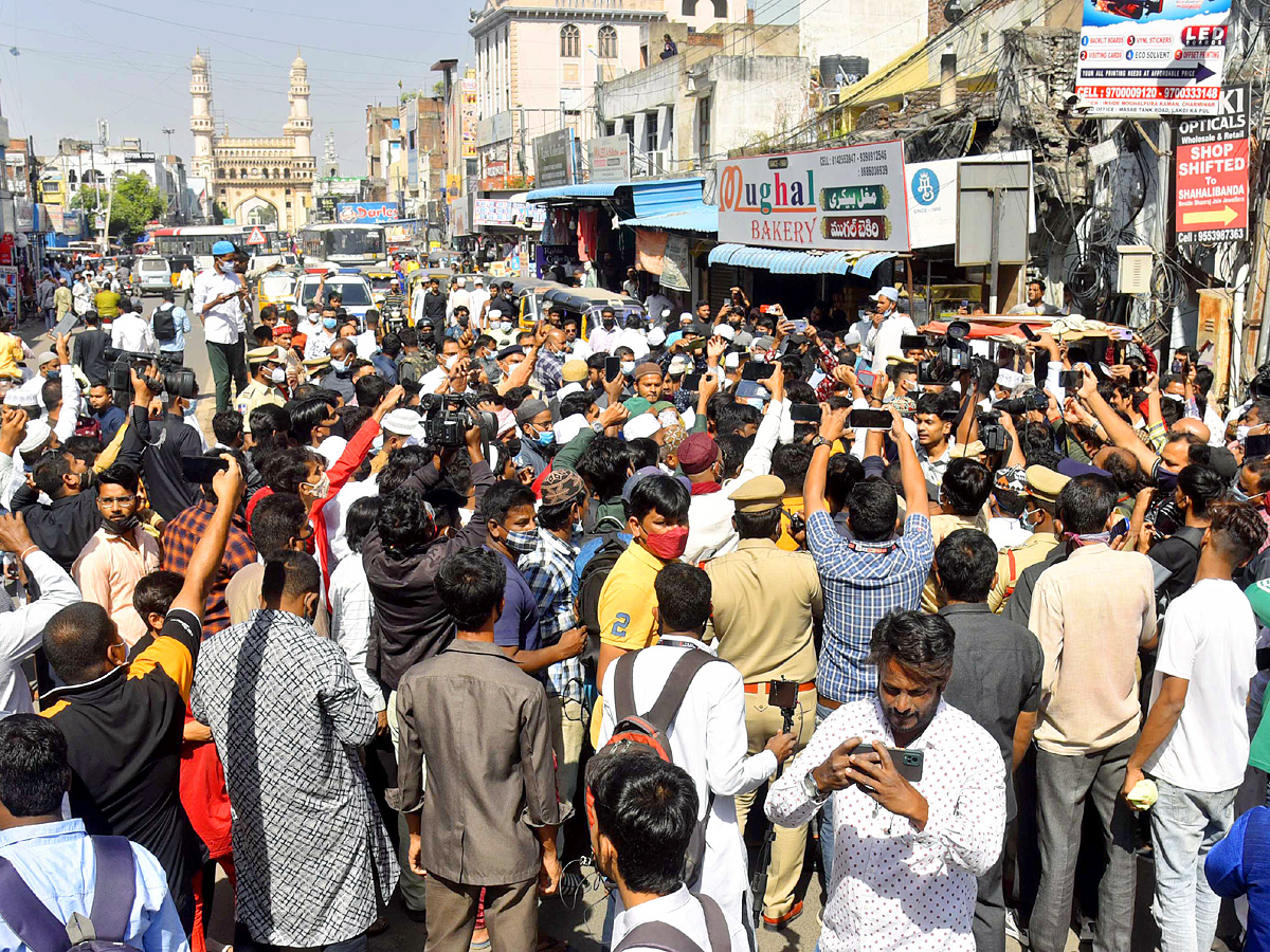 High Alert in Hyderabad Old City Photo Gallery - Sakshi6