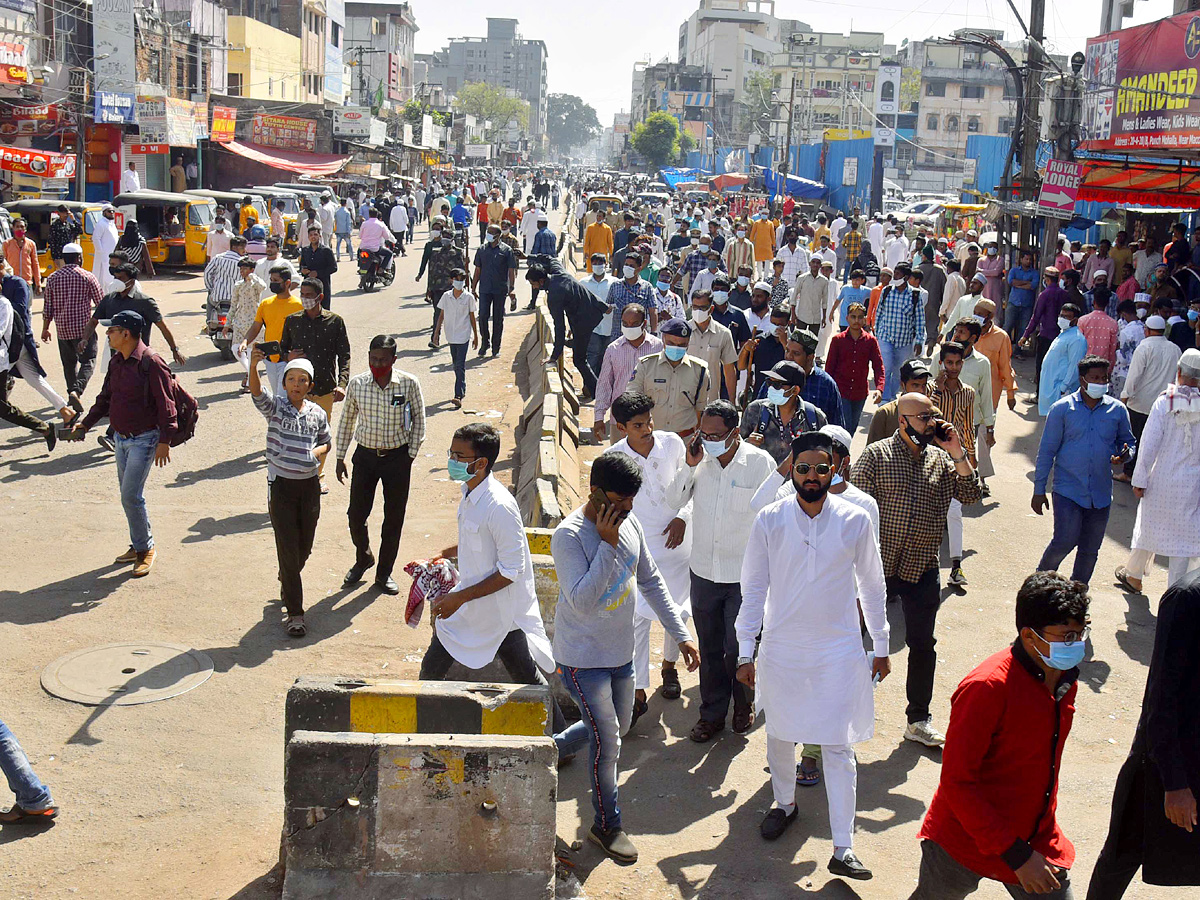 High Alert in Hyderabad Old City Photo Gallery - Sakshi9