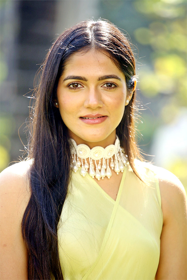 Sehari Movie Heroine Simran Chowdary HD Photo Gallery - Sakshi4