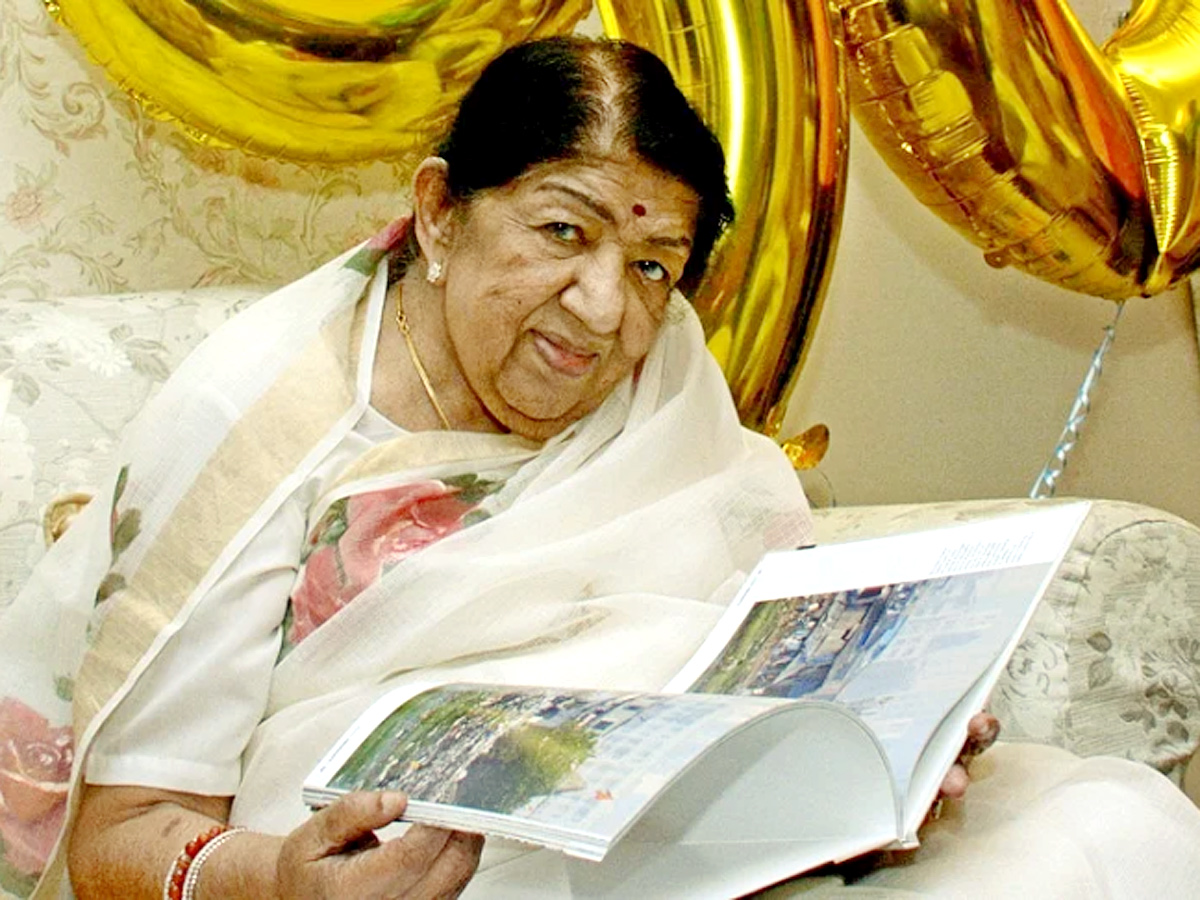 Lata Mangeshkar Rare Photo Gallery - Sakshi16