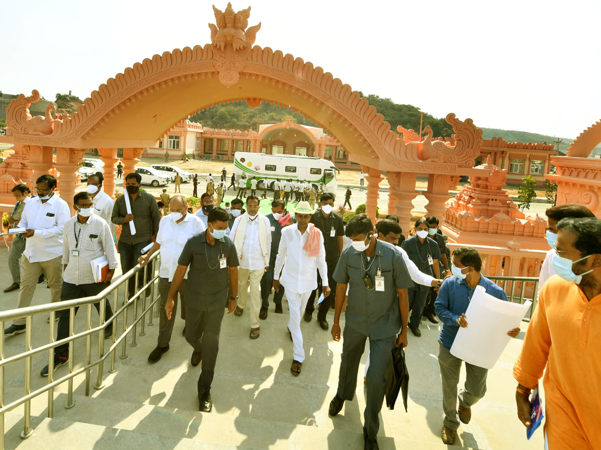 CM KCR Yadadri Tour Photos - Sakshi5