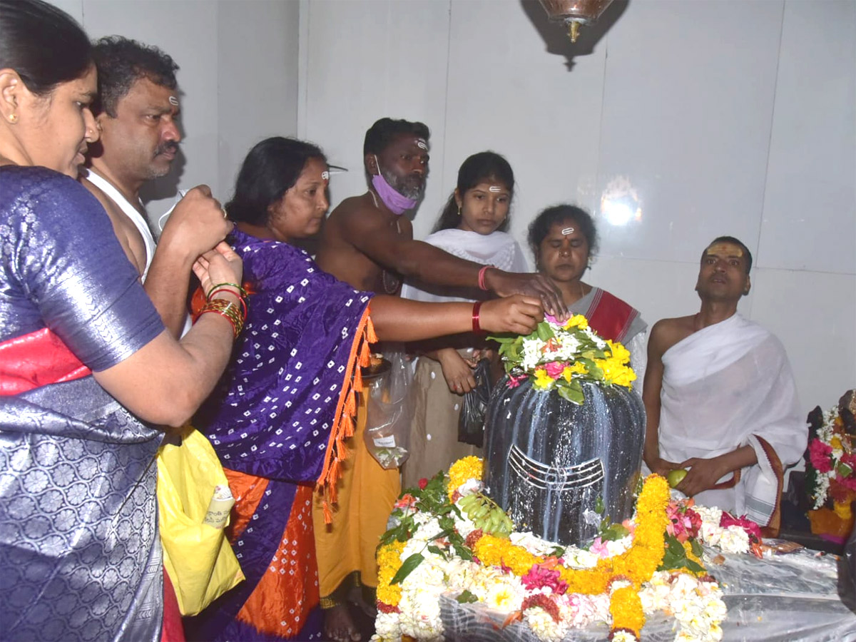 Mahashivaratri 2022 In Telugu States Photo Gallery - Sakshi4