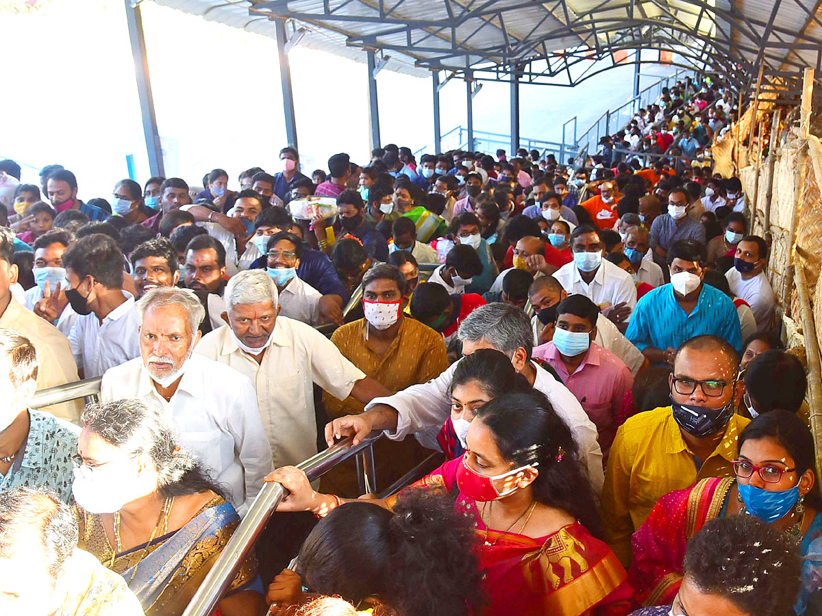 Maha shivratri Keesaragutta Temple Photos - Sakshi13