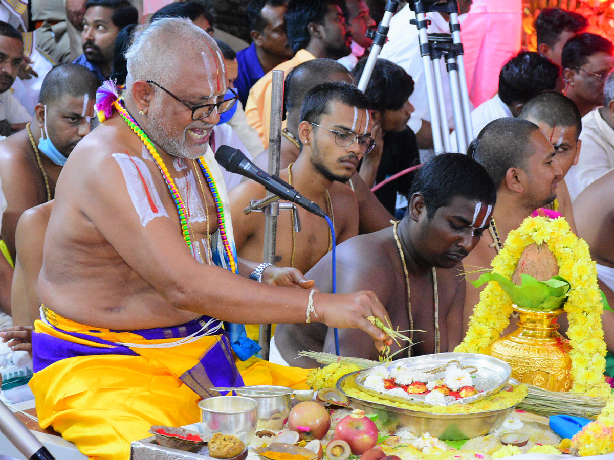 Yadadri Sri Lakshmi Narasimha Swamy Kalyanam Photo Gallery - Sakshi10