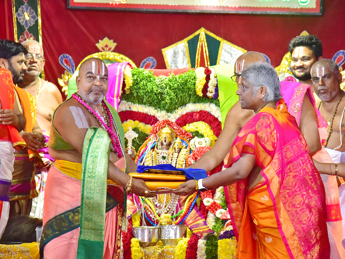 Yadadri Sri Lakshmi Narasimha Swamy Kalyanam Photo Gallery - Sakshi14