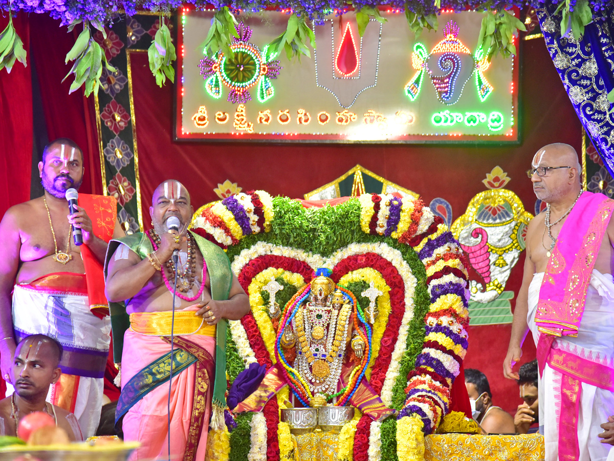 Yadadri Sri Lakshmi Narasimha Swamy Kalyanam Photo Gallery - Sakshi17