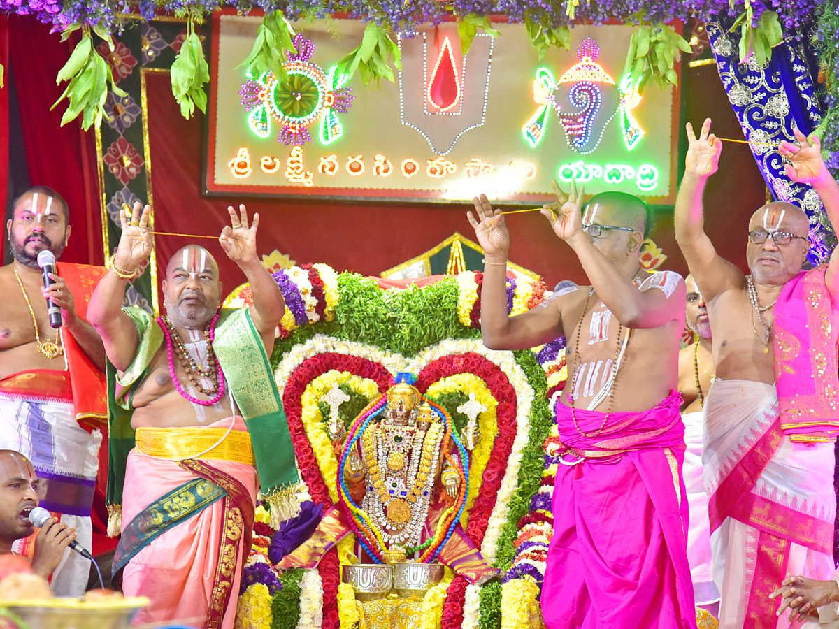 Yadadri Sri Lakshmi Narasimha Swamy Kalyanam Photo Gallery - Sakshi21