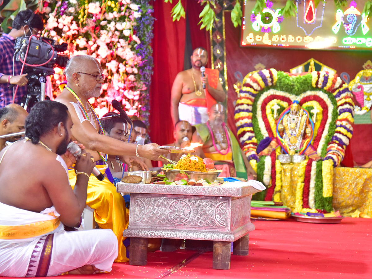 Yadadri Sri Lakshmi Narasimha Swamy Kalyanam Photo Gallery - Sakshi22