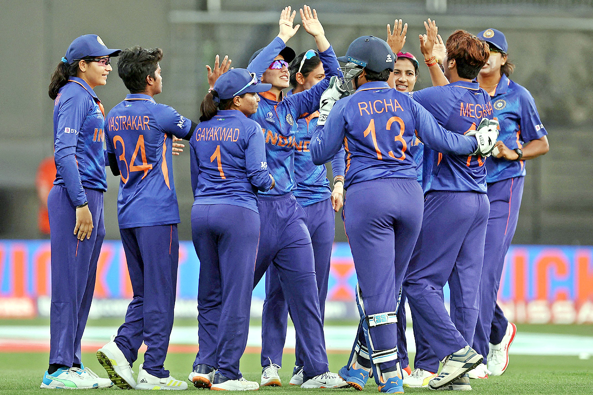 India Women won by 155 runs - Sakshi15