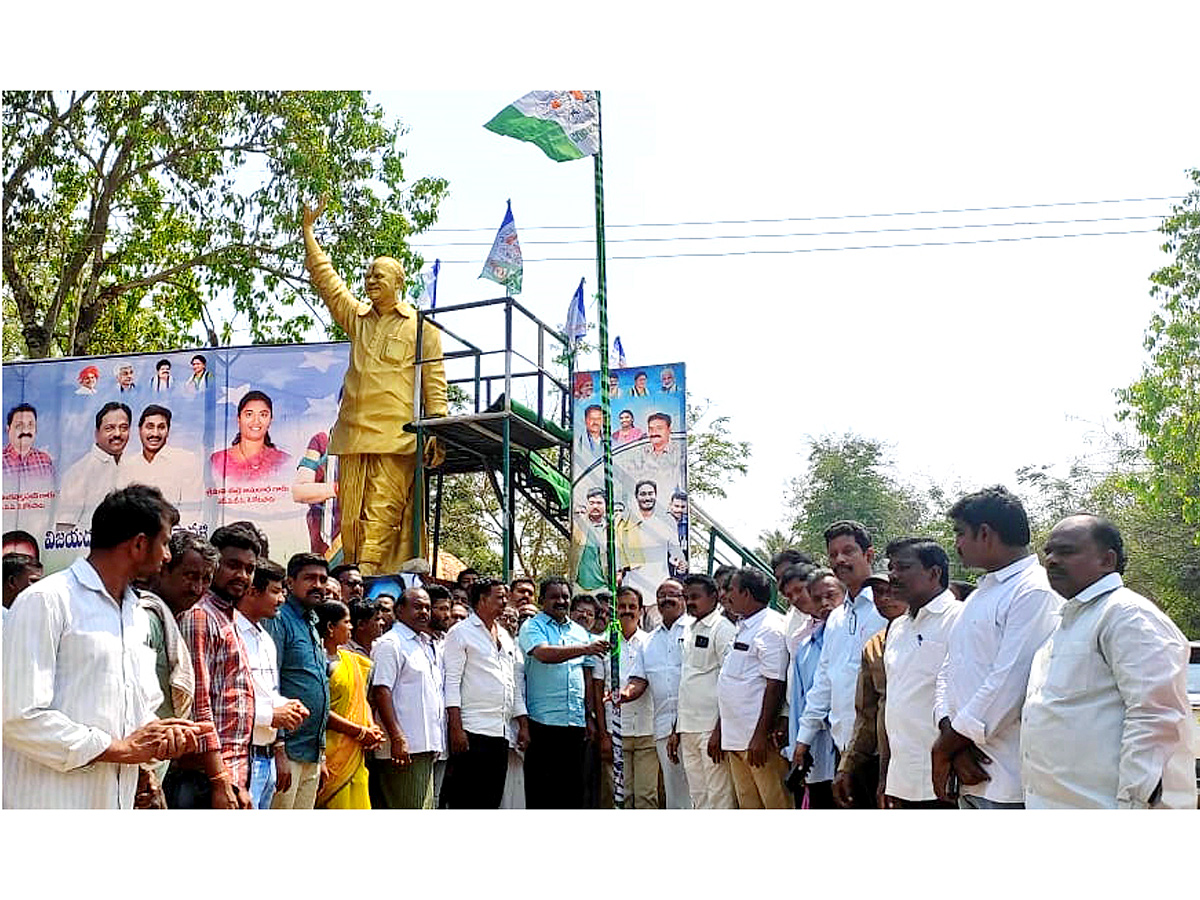 YSR Congress 12th Formation Day Celebrations Photo Gallery - Sakshi17