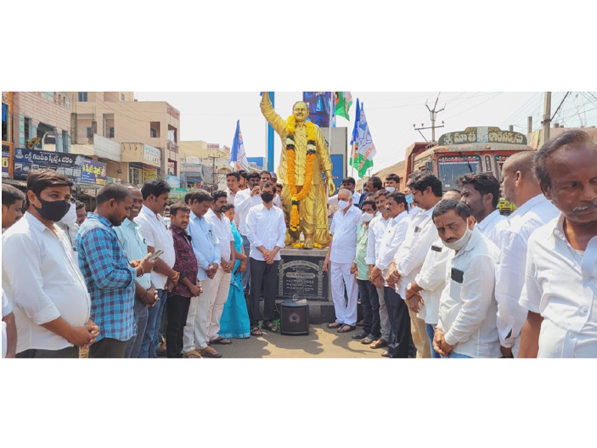 YSR Congress 12th Formation Day Celebrations Photo Gallery - Sakshi5