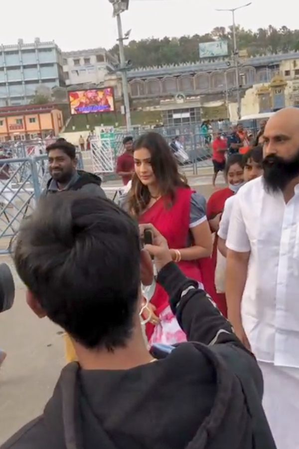 Heroine Payal Rajput Visits Tirumala Photo Gallery - Sakshi5