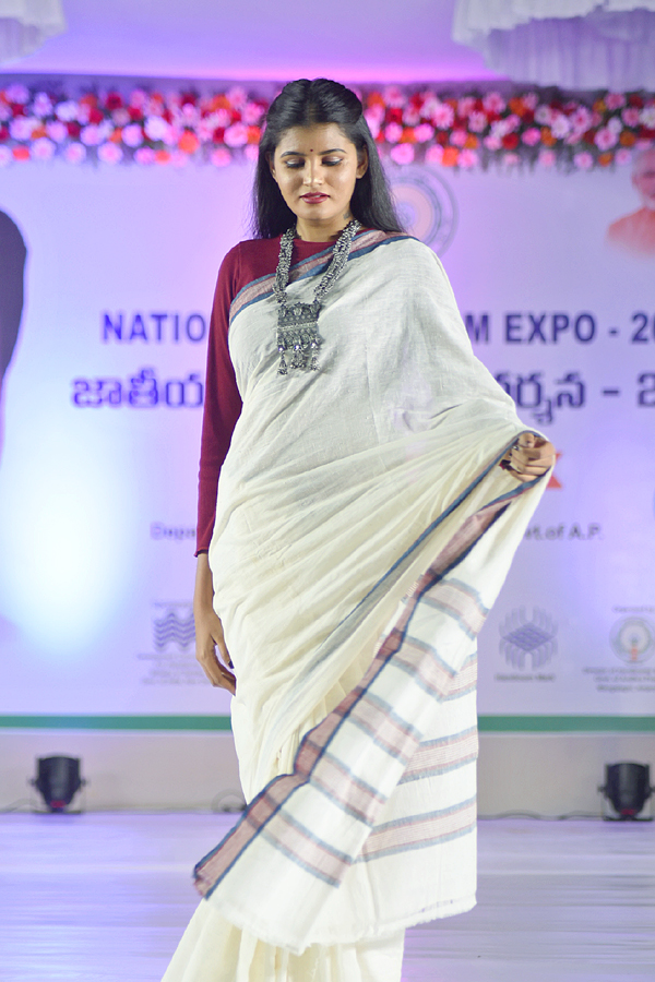 National Handloom Expo IN Vijayawada  - Sakshi16