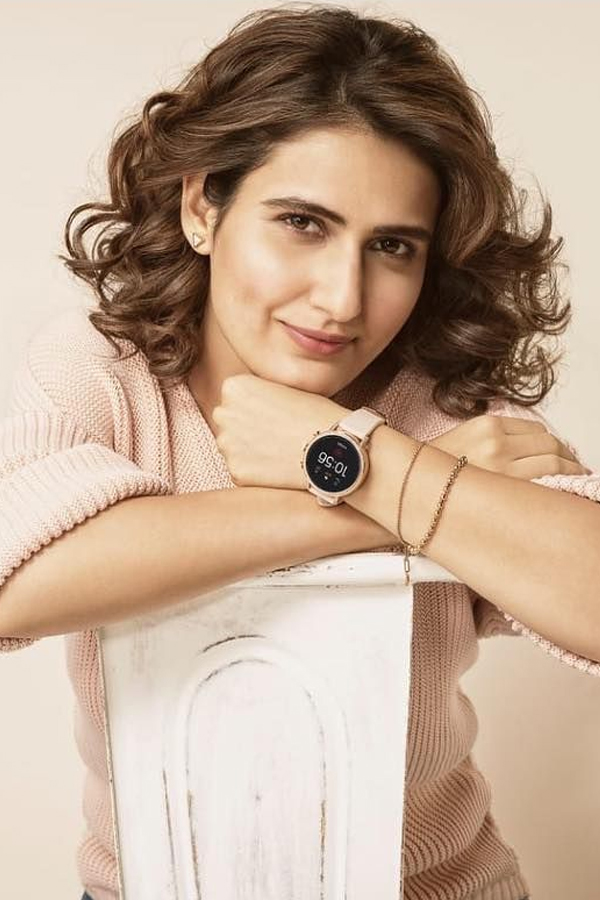 Fatima Sana Shaikh Hd photos - Sakshi21