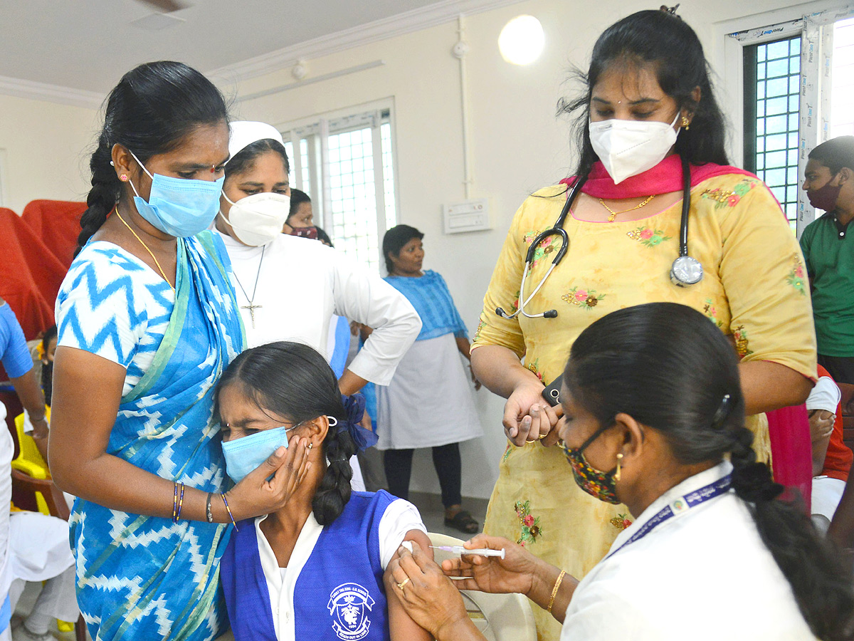 Covid Vaccine in Children in Andhra Pradesh - Sakshi2