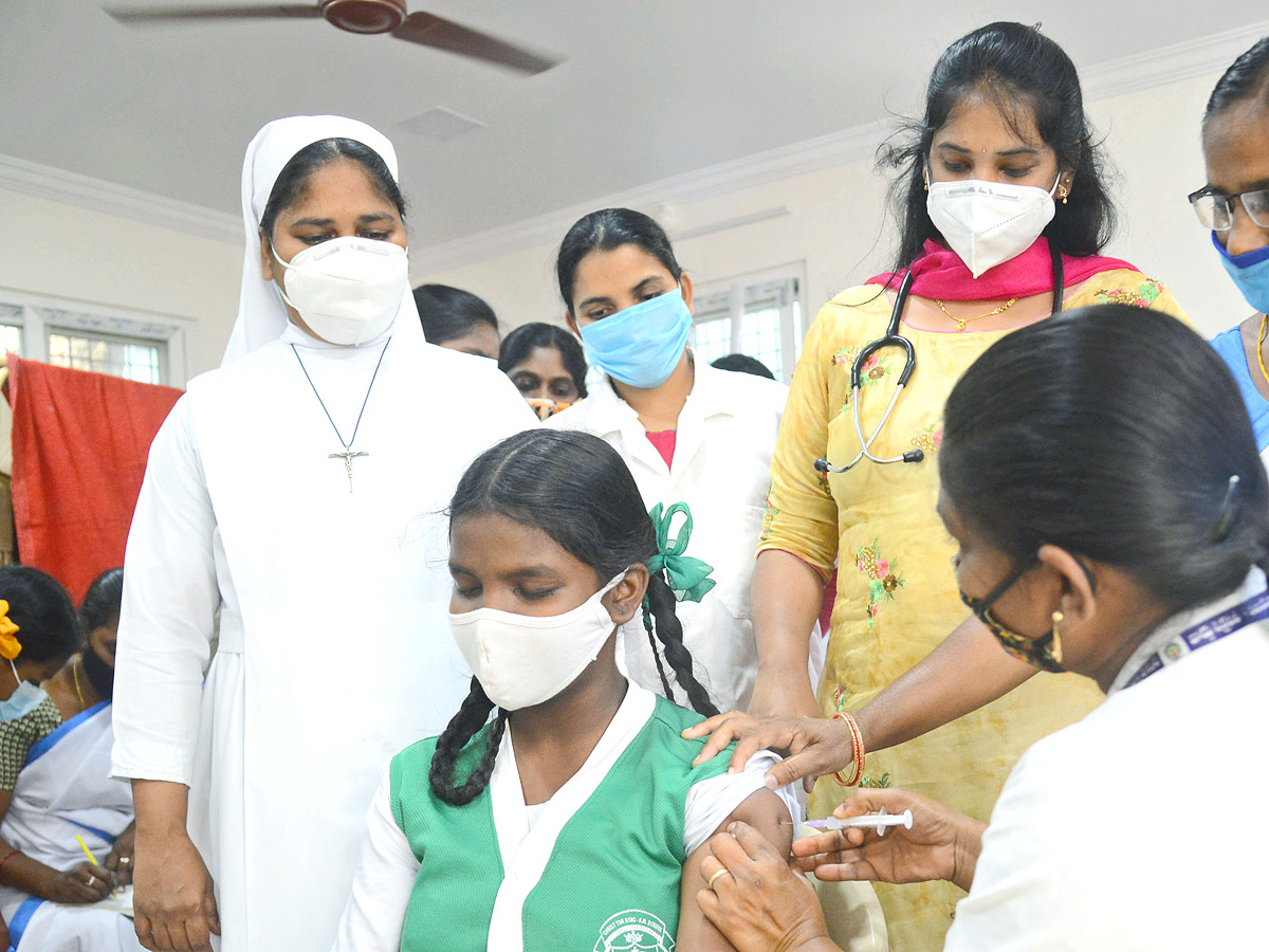 Covid Vaccine in Children in Andhra Pradesh - Sakshi8