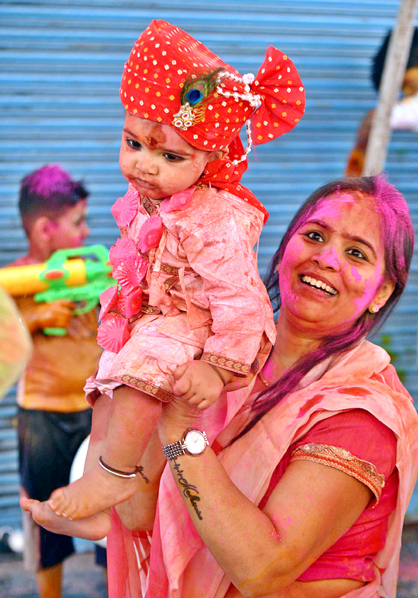 Holi Celebrations In Hyderabad - Sakshi34