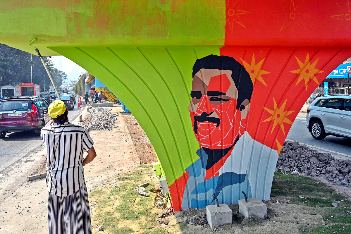 Transgender Woman Artist Ayesha Koli Paints Flyover In Mumbai - Sakshi13