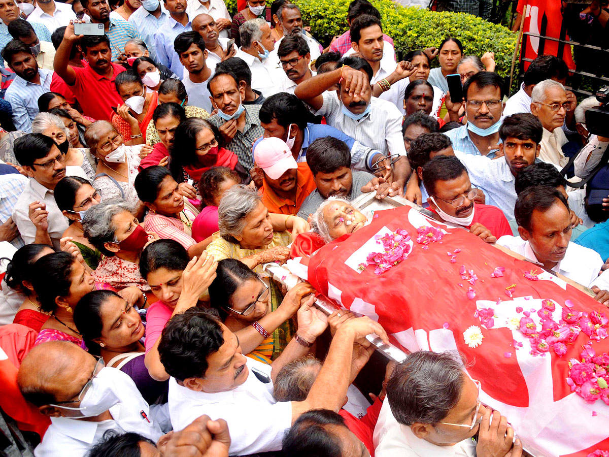 Political Leaders Paid Tribute to Mallu Swarajyam Photo Gallery - Sakshi18