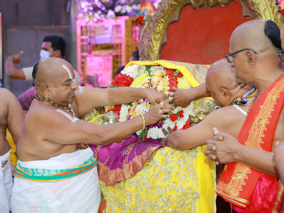 Panchkundatma Mahayagam in Yadadri Temple Photo Gallery - Sakshi11