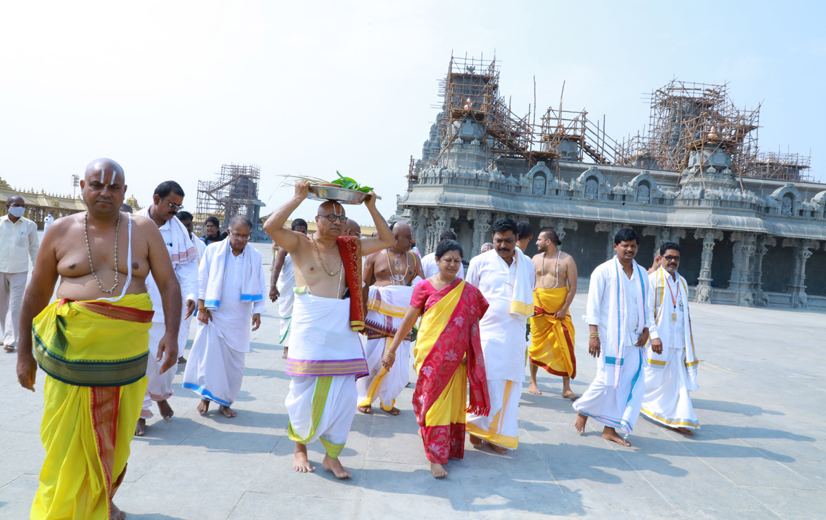 Yadadri Temple in Telangana  - Sakshi6