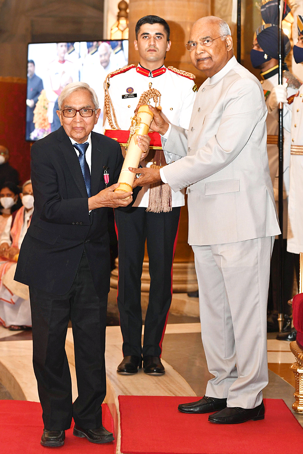 President Kovind Presents Padma Awards at 2022 Ceremony - Sakshi10