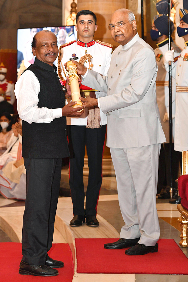 President Kovind Presents Padma Awards at 2022 Ceremony - Sakshi14