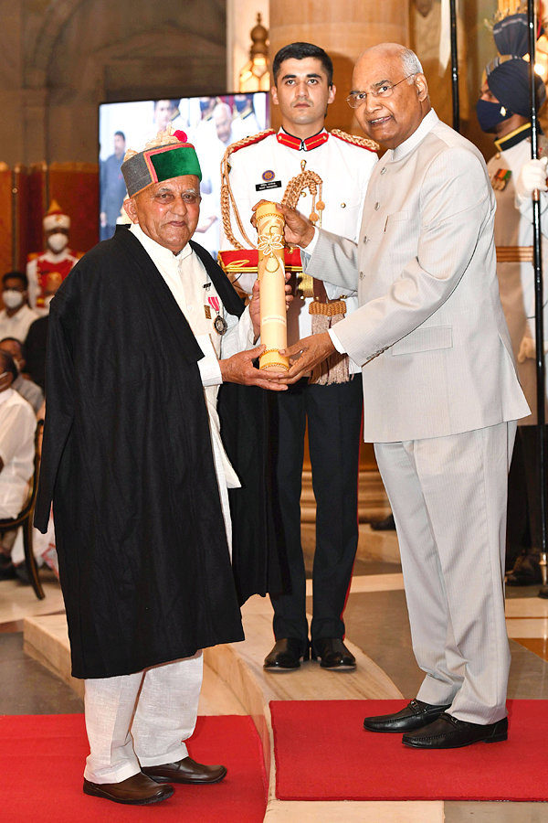 President Kovind Presents Padma Awards at 2022 Ceremony - Sakshi16