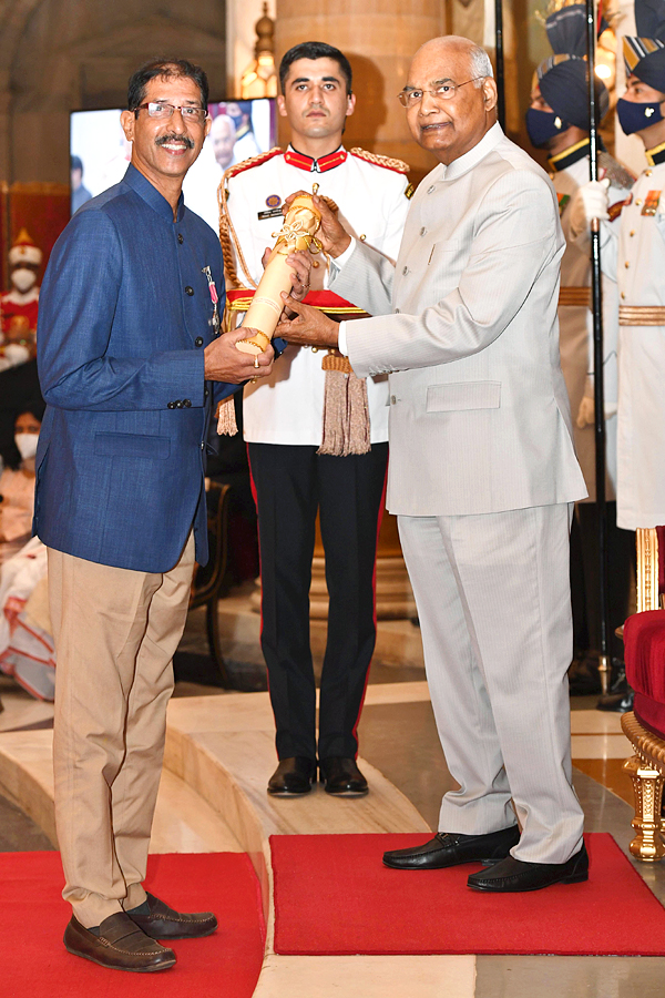 President Kovind Presents Padma Awards at 2022 Ceremony - Sakshi17