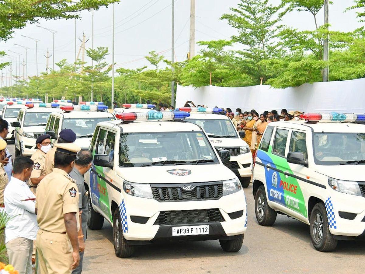 CM YS Jagan launches Disha Patrolling Vehicles  - Sakshi4