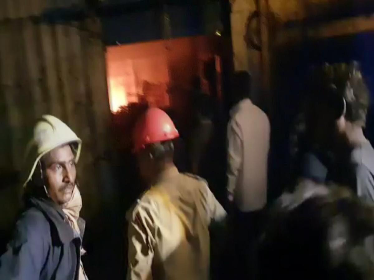 Hyderabad Fire Accident In Bhoiguda Timber Depot Photo Gallery - Sakshi5