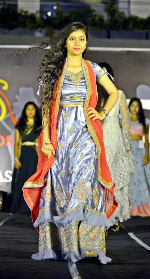 Inter Colleges Students Fashion Show In Vijayawada  - Sakshi3