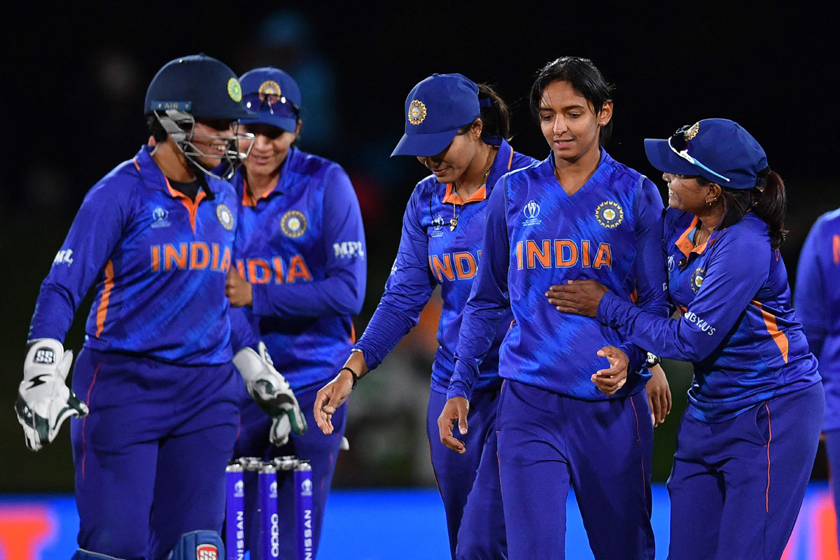 INDvsSA South Africa Women won by 3 wkts - Sakshi15