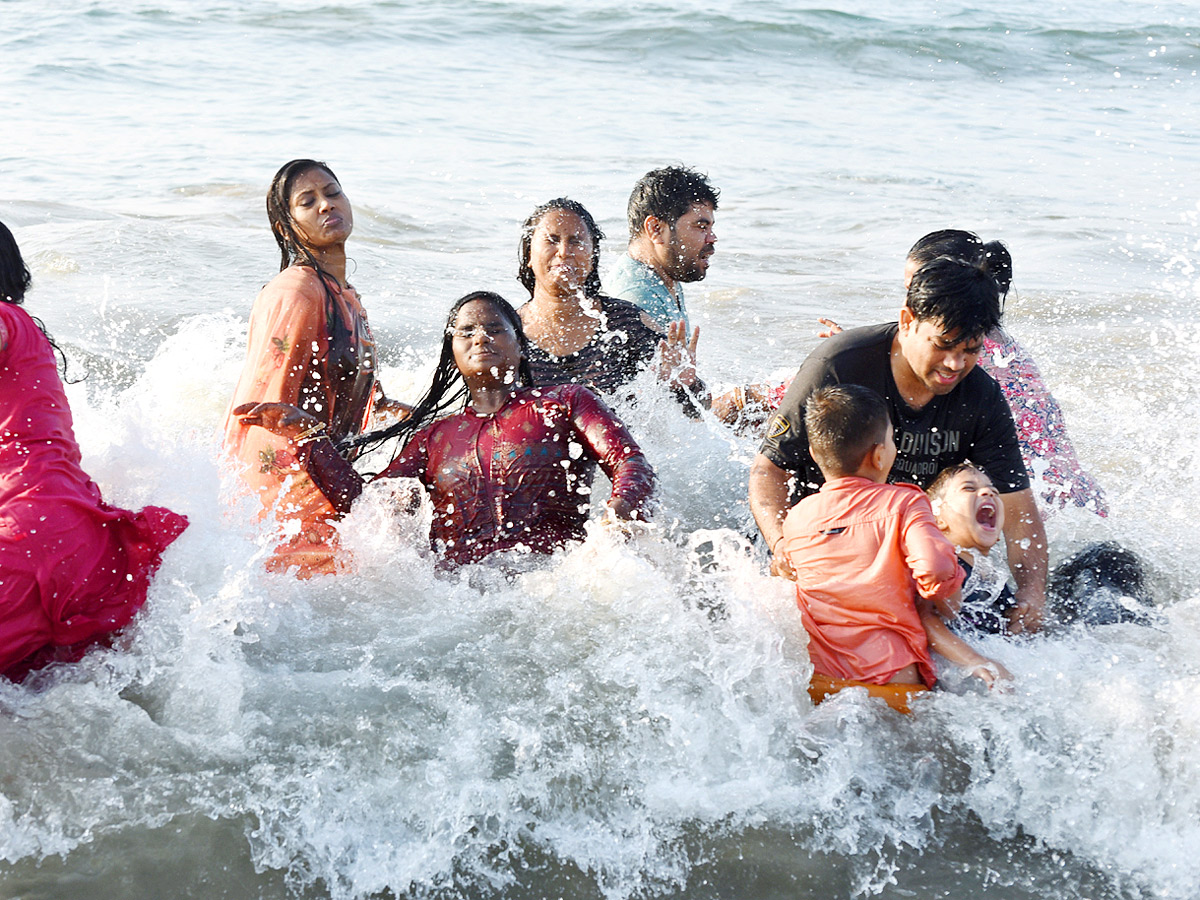 Maha Shivaratri 2022 Visakhapatnam Beach  - Sakshi11