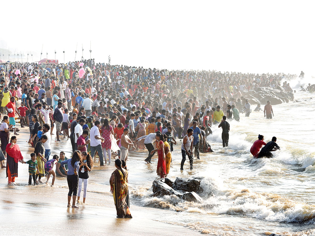 Maha Shivaratri 2022 Visakhapatnam Beach  - Sakshi24