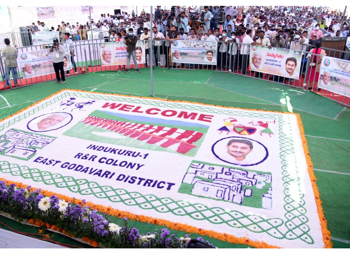 CM YS Jagan Union Minister Gajendra Singh Shekawat Visit to Polavaram Photo Gallery - Sakshi8