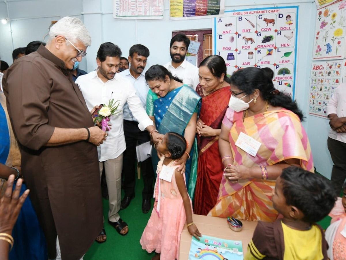 CM YS Jagan Union Minister Gajendra Singh Shekawat Visit to Polavaram Photo Gallery - Sakshi24