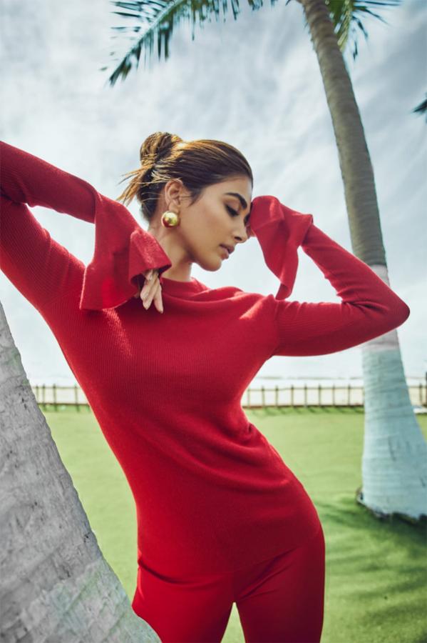 Pooja Hegde Beautiful Photos  - Sakshi11