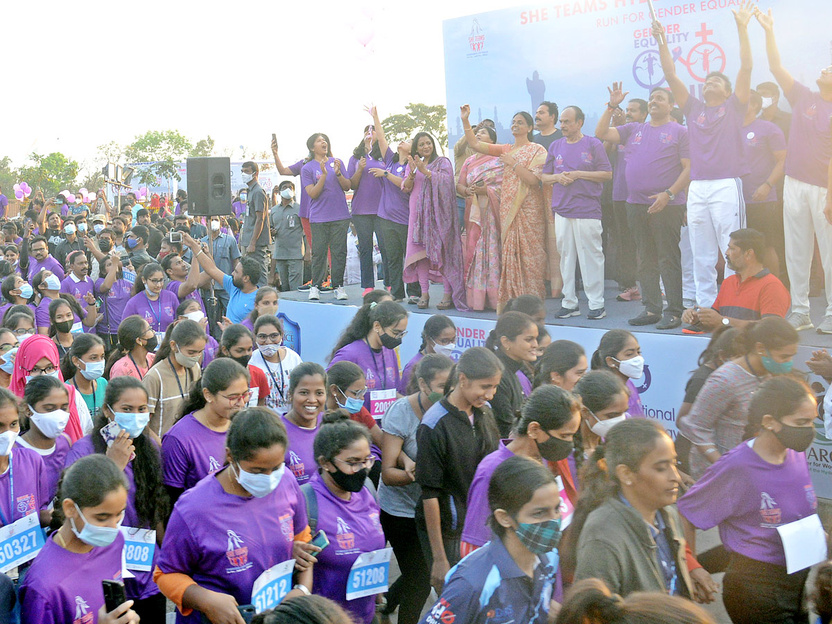 5K, 2K Run At Necklace Road Eve Of Women's Day 2022 Photo Gallery - Sakshi10