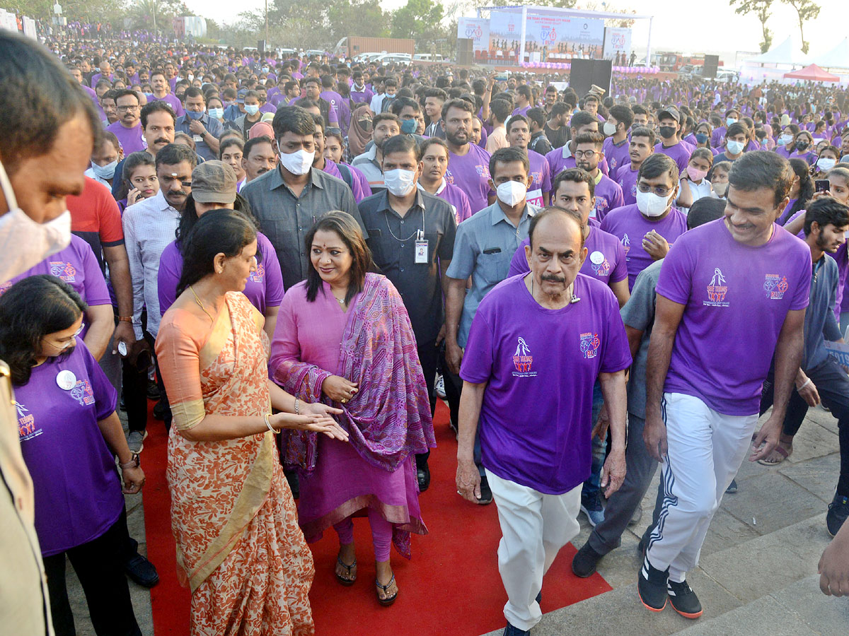 5K, 2K Run At Necklace Road Eve Of Women's Day 2022 Photo Gallery - Sakshi2