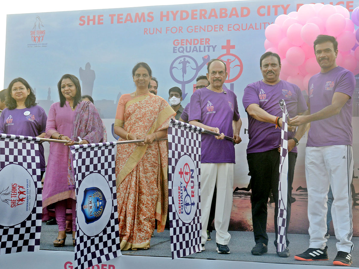 5K, 2K Run At Necklace Road Eve Of Women's Day 2022 Photo Gallery - Sakshi7