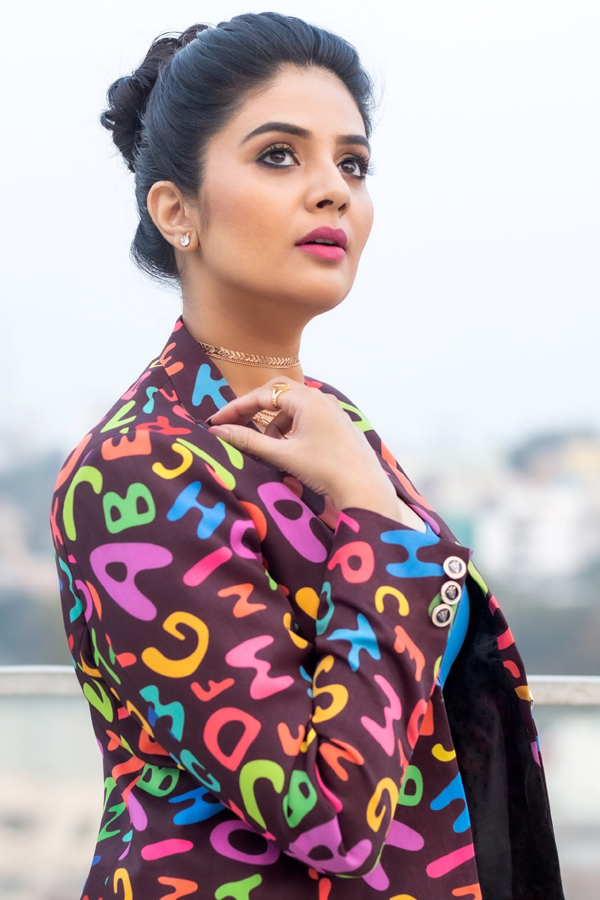 Anchor Sreemukhi Latest Photos - Sakshi9