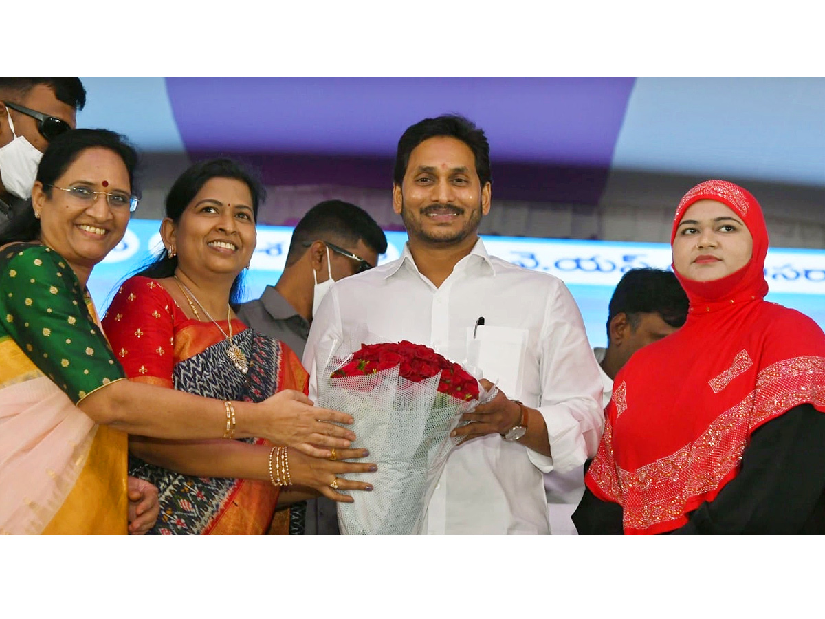 CM YS Jagan Participates in International Womens Day Celebrations in Vijayawada photo Gallery - Sakshi20