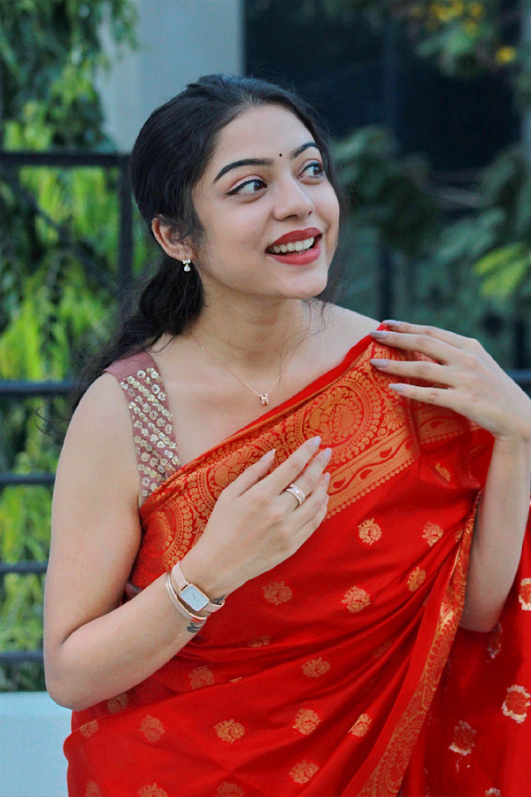 Actress Varsha Bollamma Photos  - Sakshi18