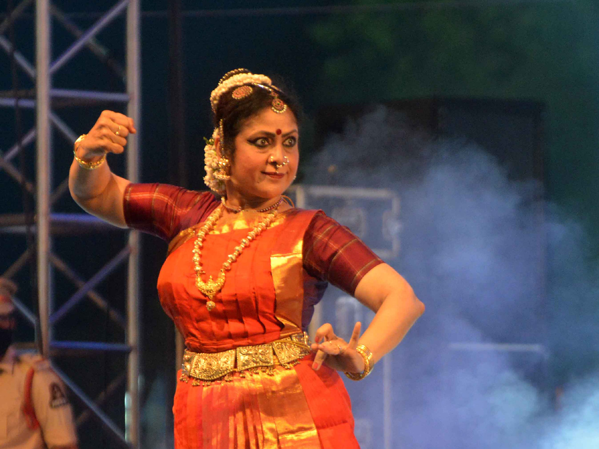 Hyderabad Hosting National Sanskriti Mahotsav at NTR Stadium Photo Gallery - Sakshi3