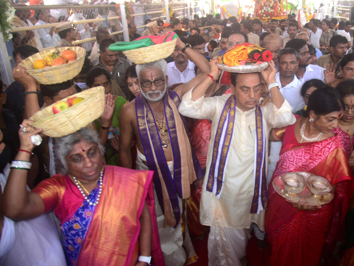  SriRama Navami Celebrations In Bhadradri Photo Gallery - Sakshi33