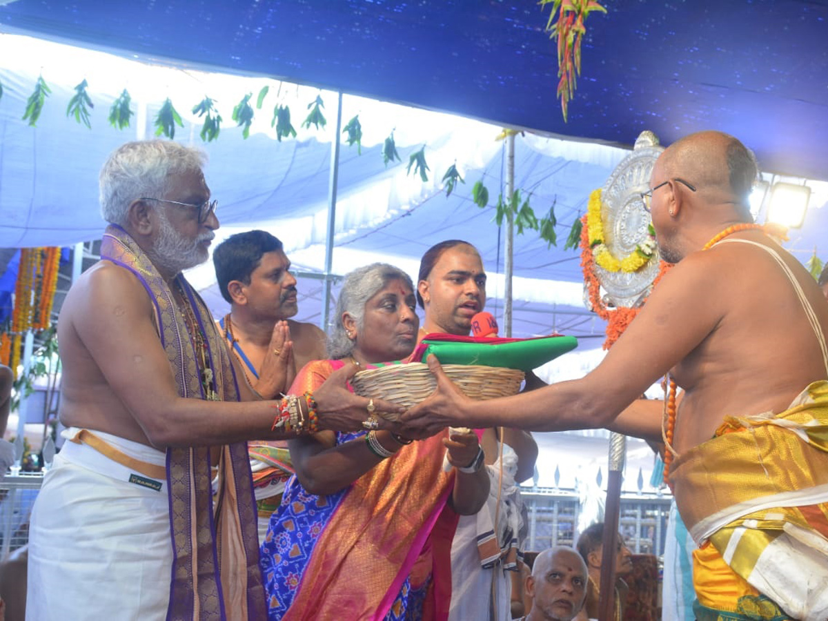  SriRama Navami Celebrations In Bhadradri Photo Gallery - Sakshi35