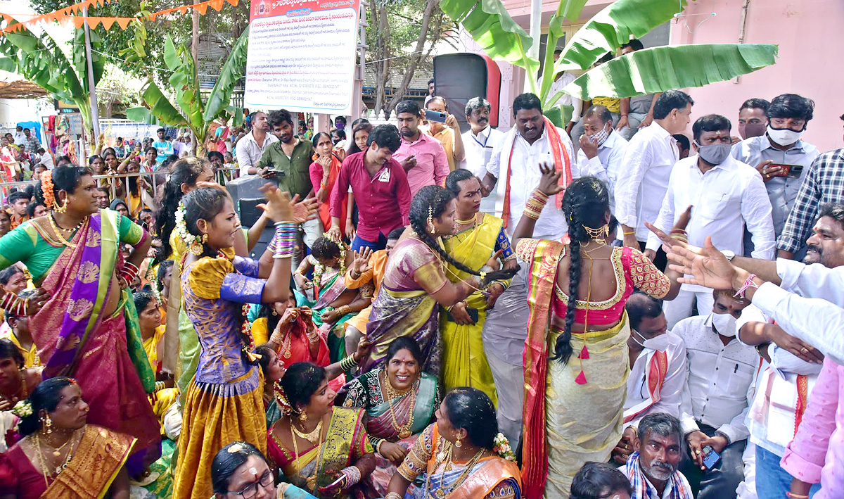 Sri Sita Ramula Kalyanam at Vemulawada - Sakshi28