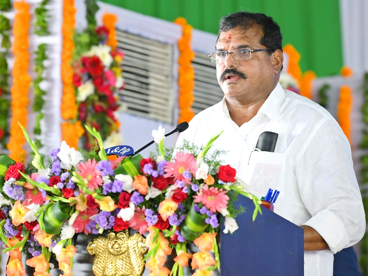 AP New Cabinet Ministers Swearing In Ceremony - Sakshi5